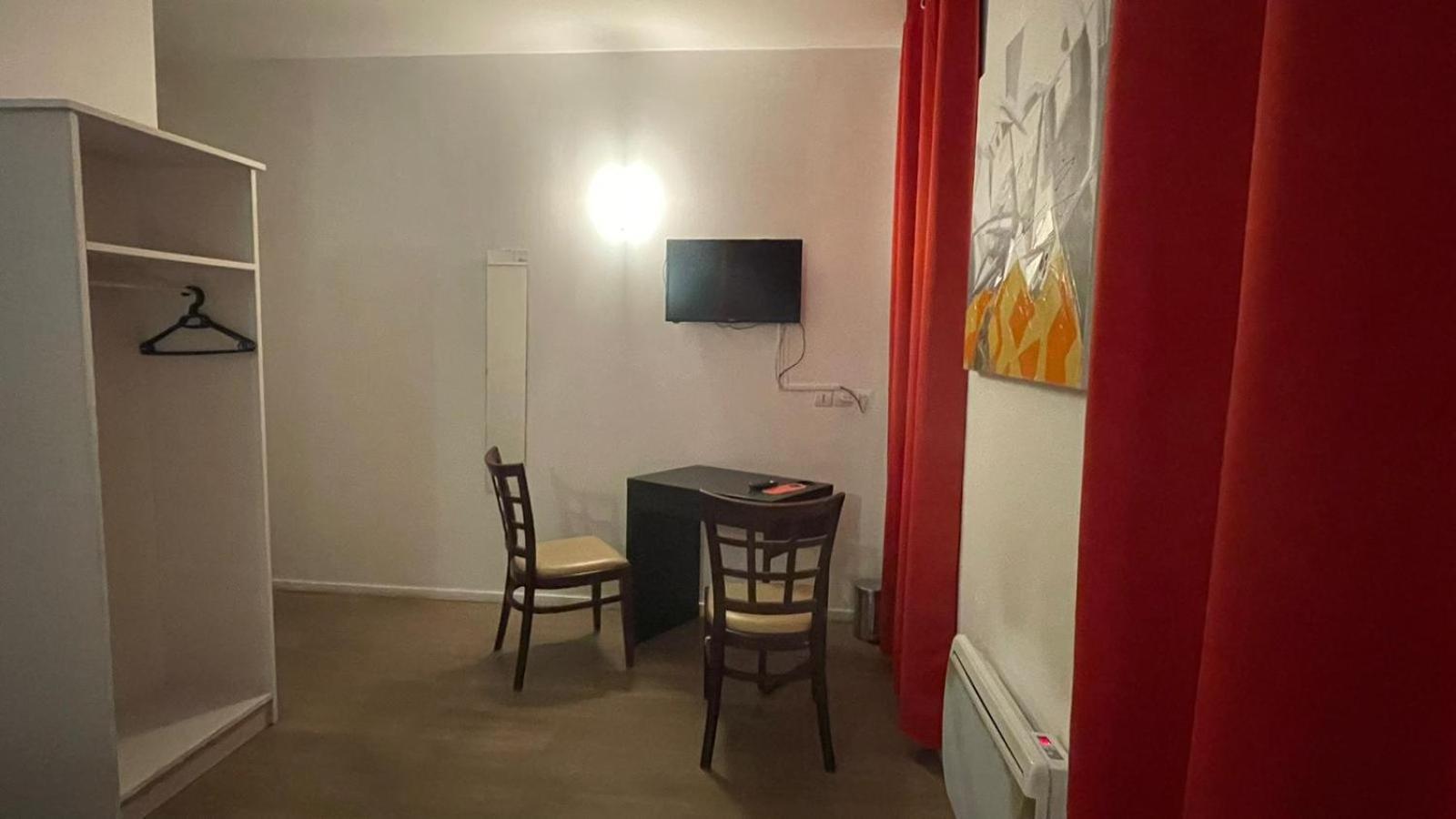 Hotel- Restaurant Le Saint Quentin المظهر الخارجي الصورة