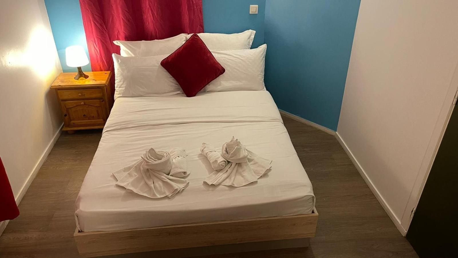 Hotel- Restaurant Le Saint Quentin المظهر الخارجي الصورة
